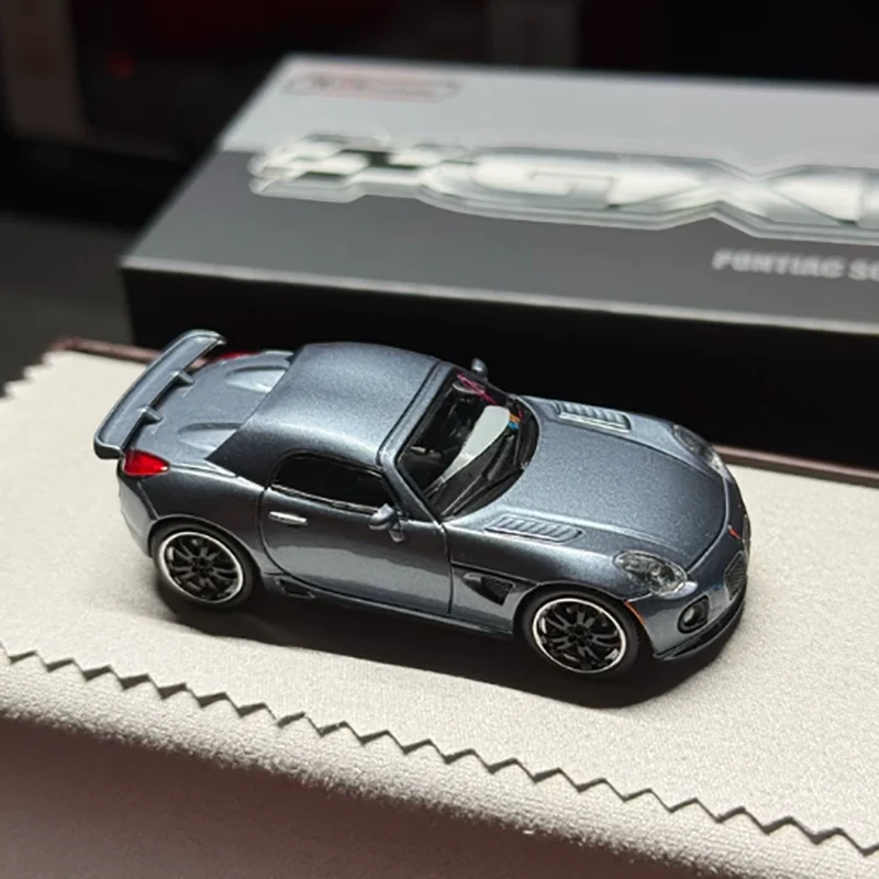 MK 1/64 Scale Pontiac GXP Club Racer Die-cast Alloy Car Model Collection Piece Decorative Gift Item