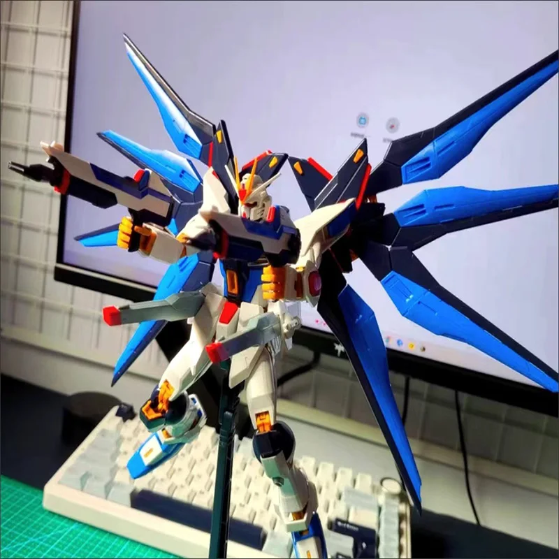 

andai Original box MG 1/100 MG93 STRIKE FREEDOM GUNDAM ZGMF-X20A Anime full Action Assembly Figure Model Toy Gifts for kids SET