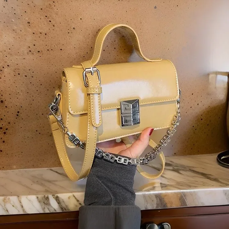 

Уникальная пригородная сумка-мессенджер — стильная сумка через плечо большой вместимости с логотипом в стиле ретро парижской буквы