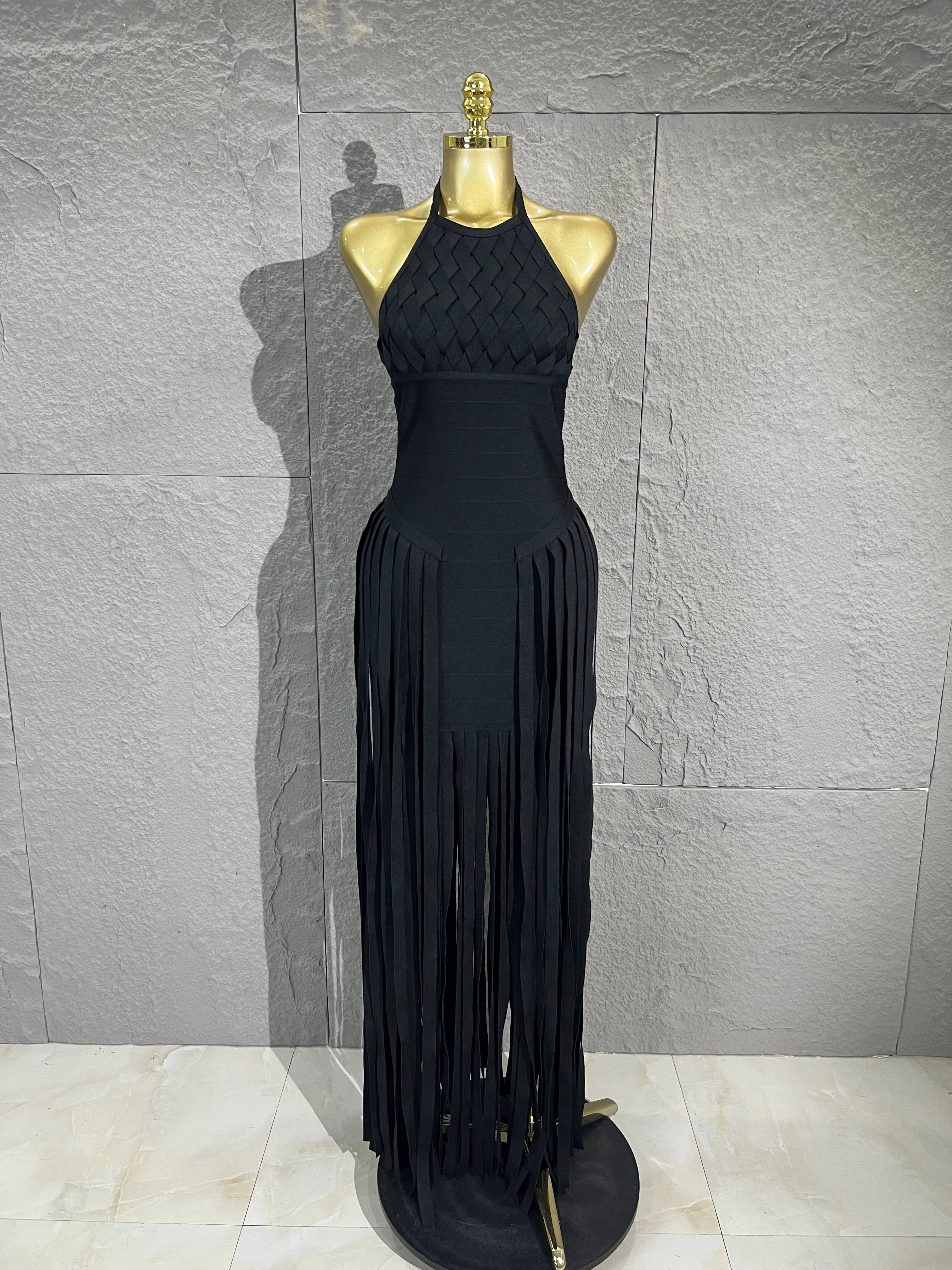 Women's  High-end woven bandage dress, long Tassel skirt, sleeveless slit cocktail dress for evening parties and nightclubs