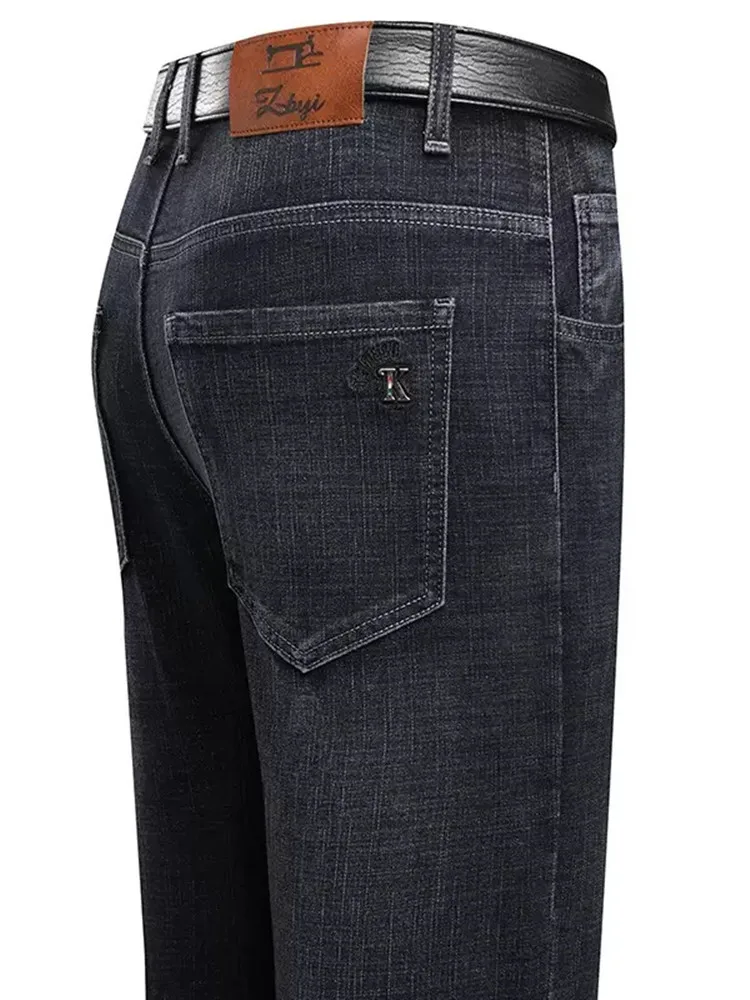 Męskie spodnie jeansowe na wiosnę i jesień, proste nogawki, elastyczny denim w jednolitym kolorze, luźne, sportowe, wygodne, oddychające, wysokiej jakości.