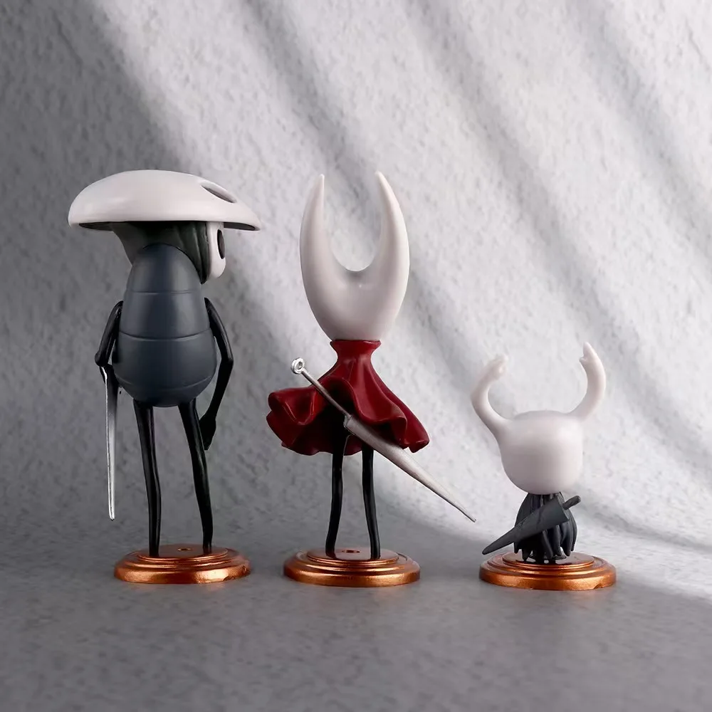 Hollow Knight: Silksong Hot Game Figure Cute Hornet PVE Model Toys Quirrel Room Decor Exhibition Collectible for Birthday Gift