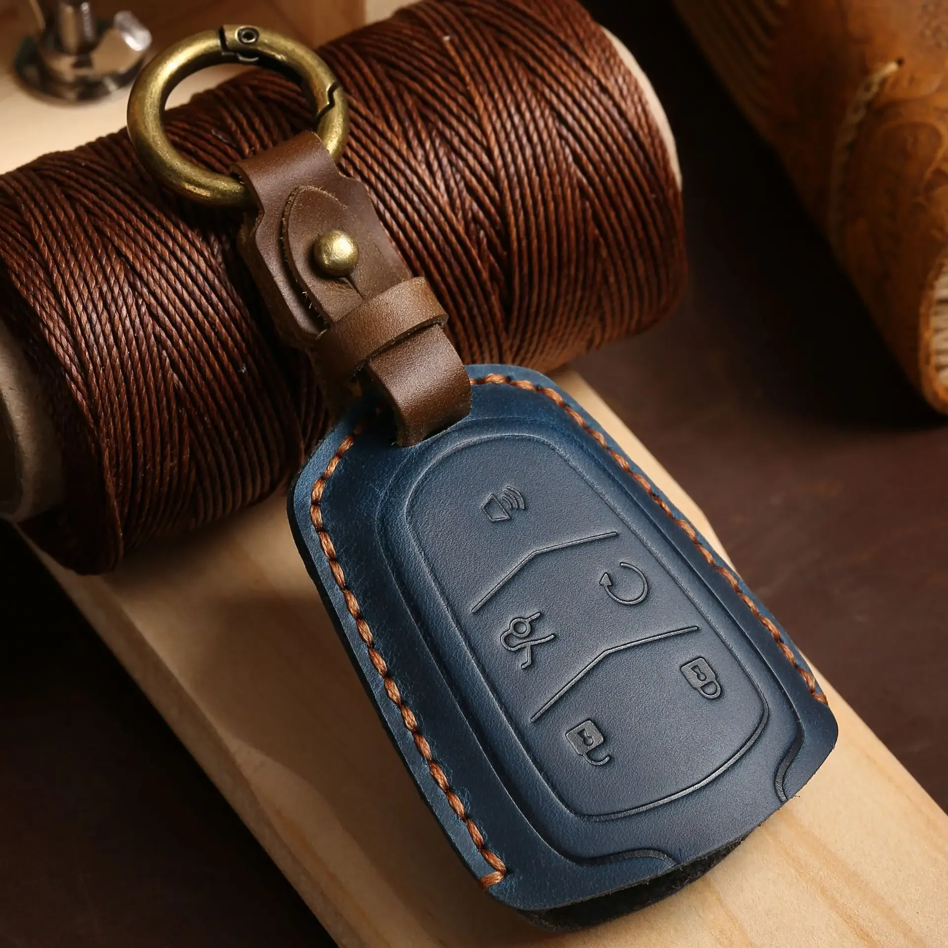 

1pc New Leather Car Remote Key Fob Cover Case Protector For Cadillac ATS-L XTS XT5 CTS CT6 ATS 28T SRX Escalade 2015 Accessories