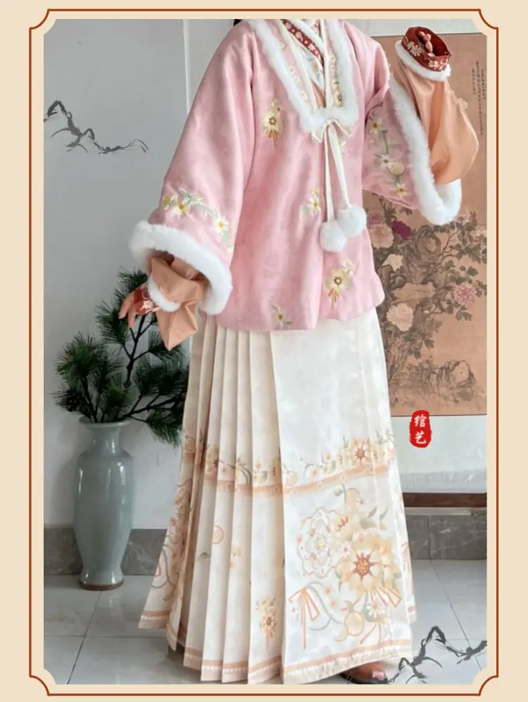 

Winter Hanfu Women Three-piece Full Set Ming Dynasty Top Ma Mian Skirt Cute Chinese Traditional Suit 2023 Chinese New Year