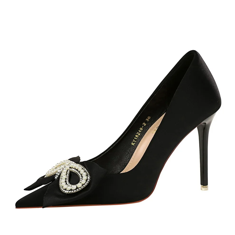

New Korean Banquet High Thin Middle Heels Shallow Mouth Pointed Silk Pearl Single Ladies Wedding Shoes Women Pumps туфли женские