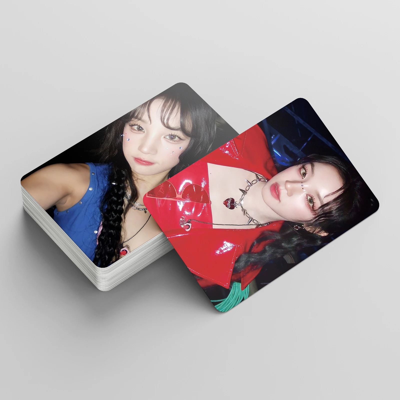 55Pcs/Set Kpop (G)I-DLE YUQI World Tour Photocards Double Sides Dance Stage Selfie Lomo Cards Ins Cute Postcards Fans Collection