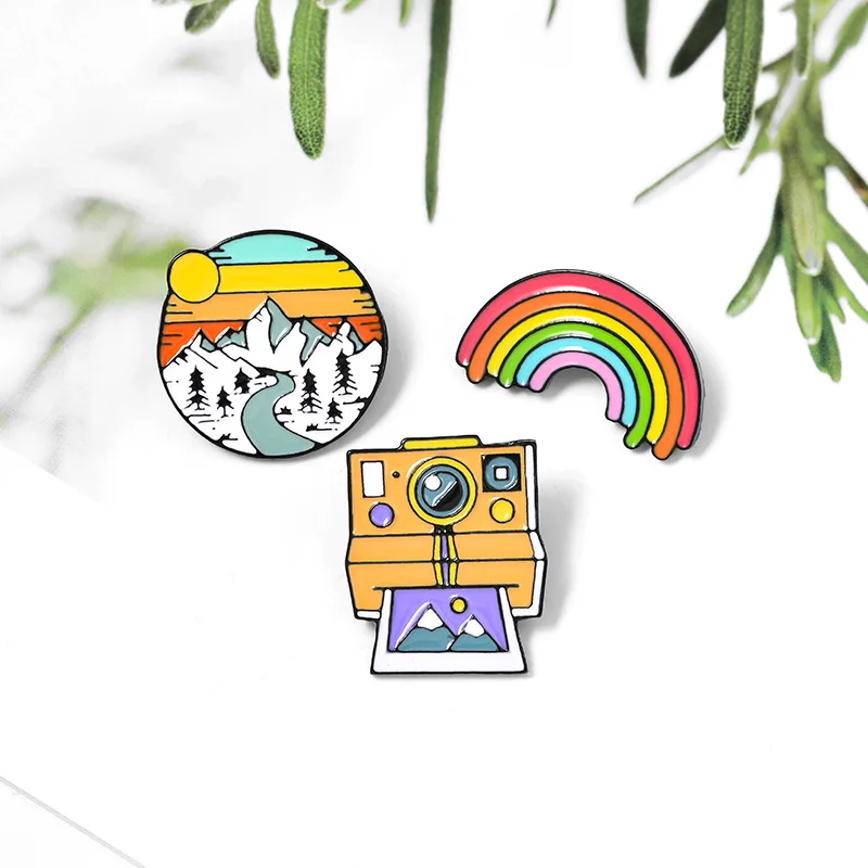 Rainbow camera snow mountain Outdoor scenery Pins Badge Decoration Brooches Metal Badges For Clothes Backpack