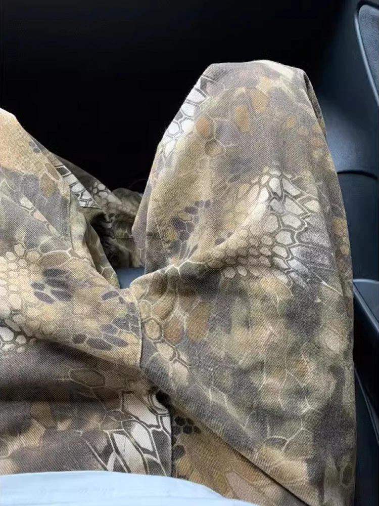 

Летние тонкие мужские повседневные брюки с камуфляжным принтом под змеиную кожу, свободного кроя, в стиле хип-хоп, длинные, молодежные, модные, из хлопка и полиэстера