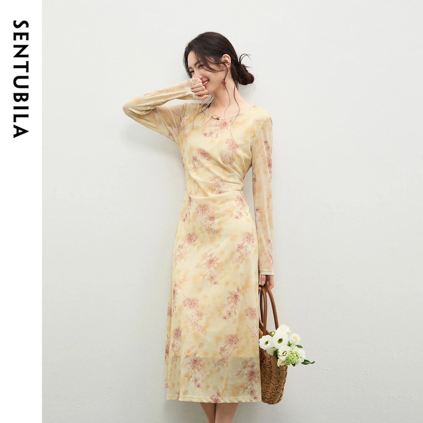 

SENTUBILA Women's Floral Print Knit Dress Chinese Style Round Neck Cut Out Beaded Collar Ruched Waist Slim Midi Dress 161LV5783