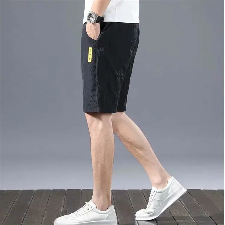 アイスシルクショーツメンズルーズ夏 5 クォーターカジュアル薄型ビーチスポーツパンツ通気性速乾性軽量カーゴショーツ