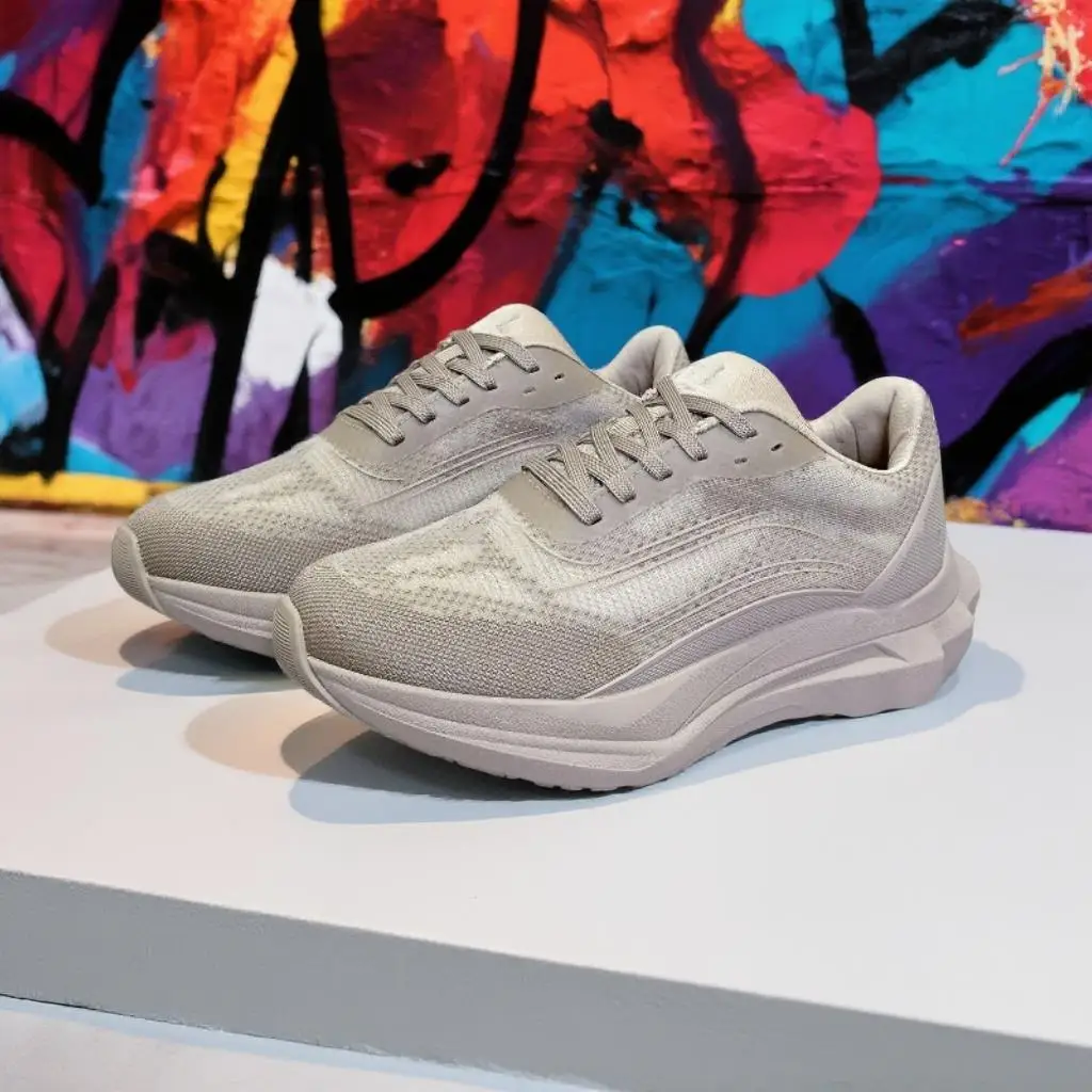 Versatile Autumn & Winter Celebrity-Style Mesh Breathable White Sneakers, Thick-Soled and Comfortable for Fitness, Running