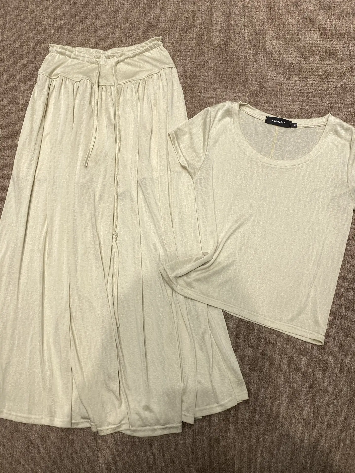 

Fashionable round Neck Short Sleeve T-Shirt Wide Leg Pants Casual Set Simple Versatile Slimming Lightweight Breathable Women'...
