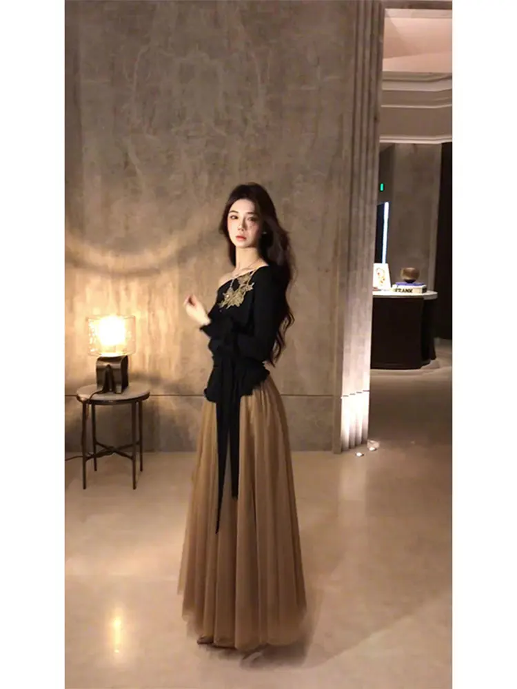 Large Size Black Embroidered Asymmetrical Shoulder Belted Long Sleeve Top And Mesh Skirt Set Women's Autumn New Style Brown view 4