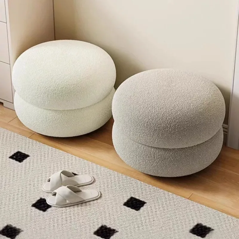 Minimalist Small Luxury Stool Entrance Office Adults Gaming Foot Stool Interior Portable Living Room Home Furniture Accessories