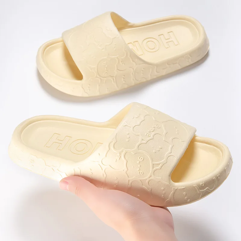 Śliczne kapcie domowe Cloud Woman Bear Summer Beach Slides Indoor Soft Sole Non Slip Eva Sandals Men Male Flip Flops Shower Shoes