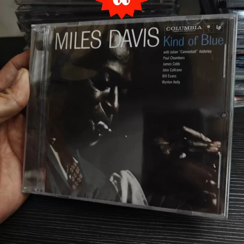 

Классические джазовые альбомы Майлза Дэвиса: CD «Kind of Blue» включает классические треки, такие как «So What», «Blue in Green» и другие. Музыкальные подарки Walkman