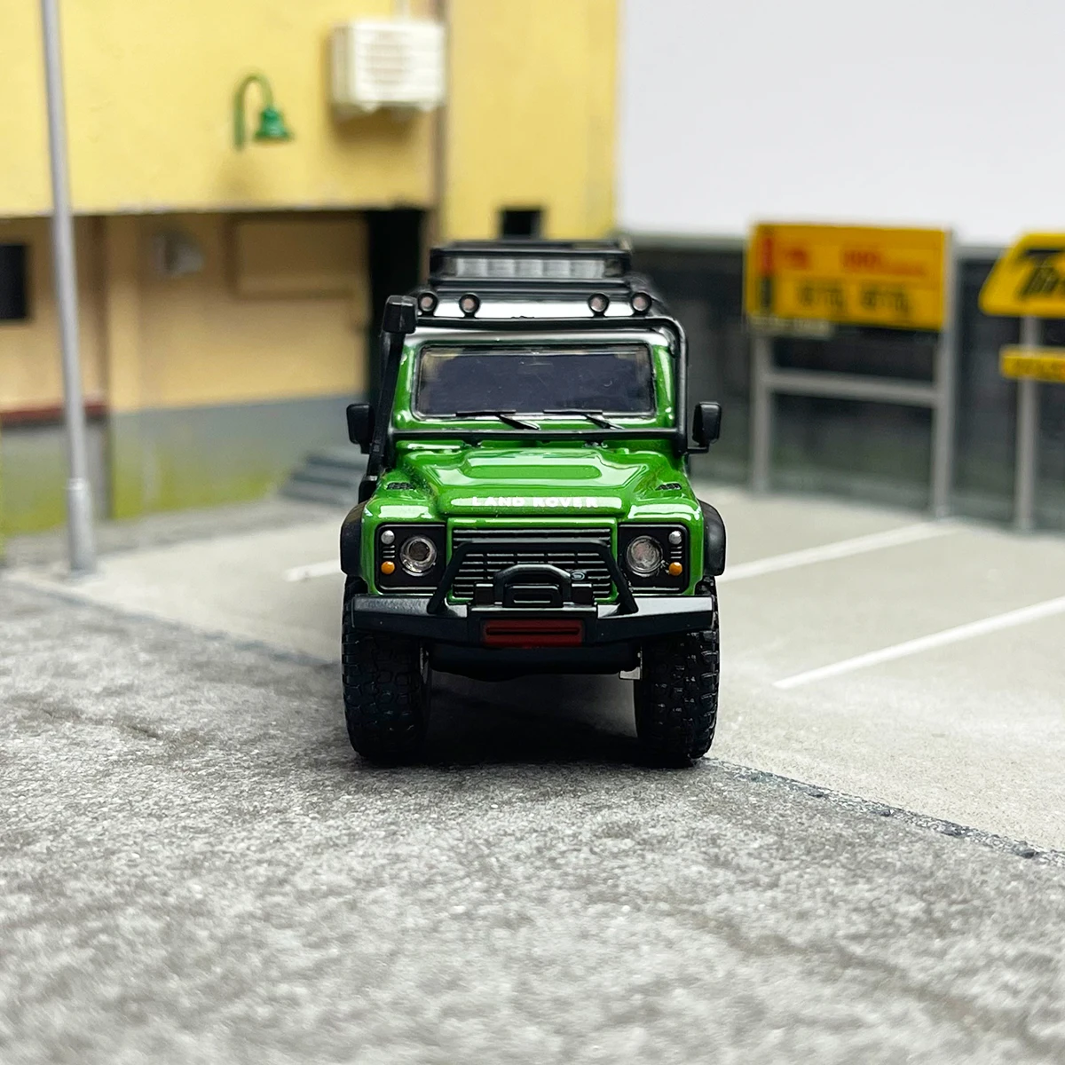 Master 1:64 Defender 110 Alloy Car Model Collection Souvenir Display Model Toy Gift