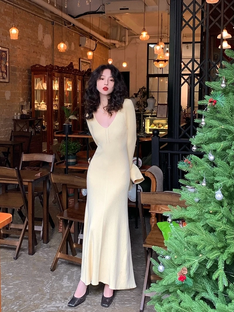 Spring Return Hong Kong Style V-Neck Knitted Dress Women's Inner Wear Slimming High-End Feeling A-Line Polyester Fiber Dress