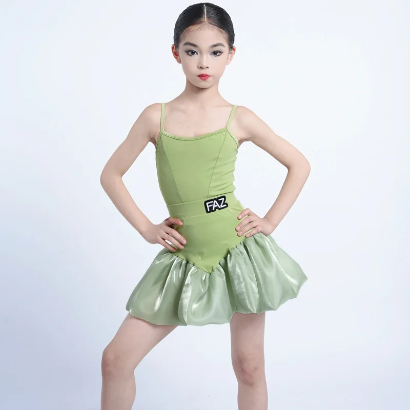 

Customized Latin Dance Suit Practice Dress Girls Competition Performance Wear Green Camisole Puffy Latin Chiffon Skirt Split Set