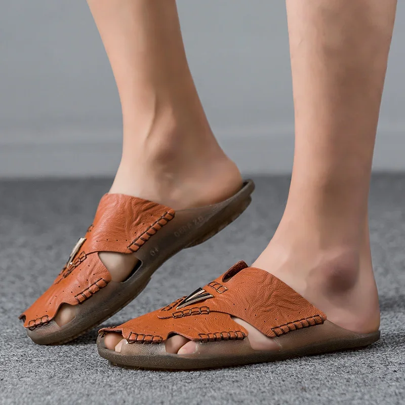 2024 جديد شبشب جلدي الرجال تأثيث المنزل أرضية داخلية الأحذية الكلاسيكية الشرائح الجلدية Sandalias Zapatos Hombre
