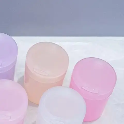 

Cotton Balls Organizer Nail Cotton Pads Storage Cup With Clip Lid For Nail Polish Remover Cotton Swabs Manicure Makeup Tools