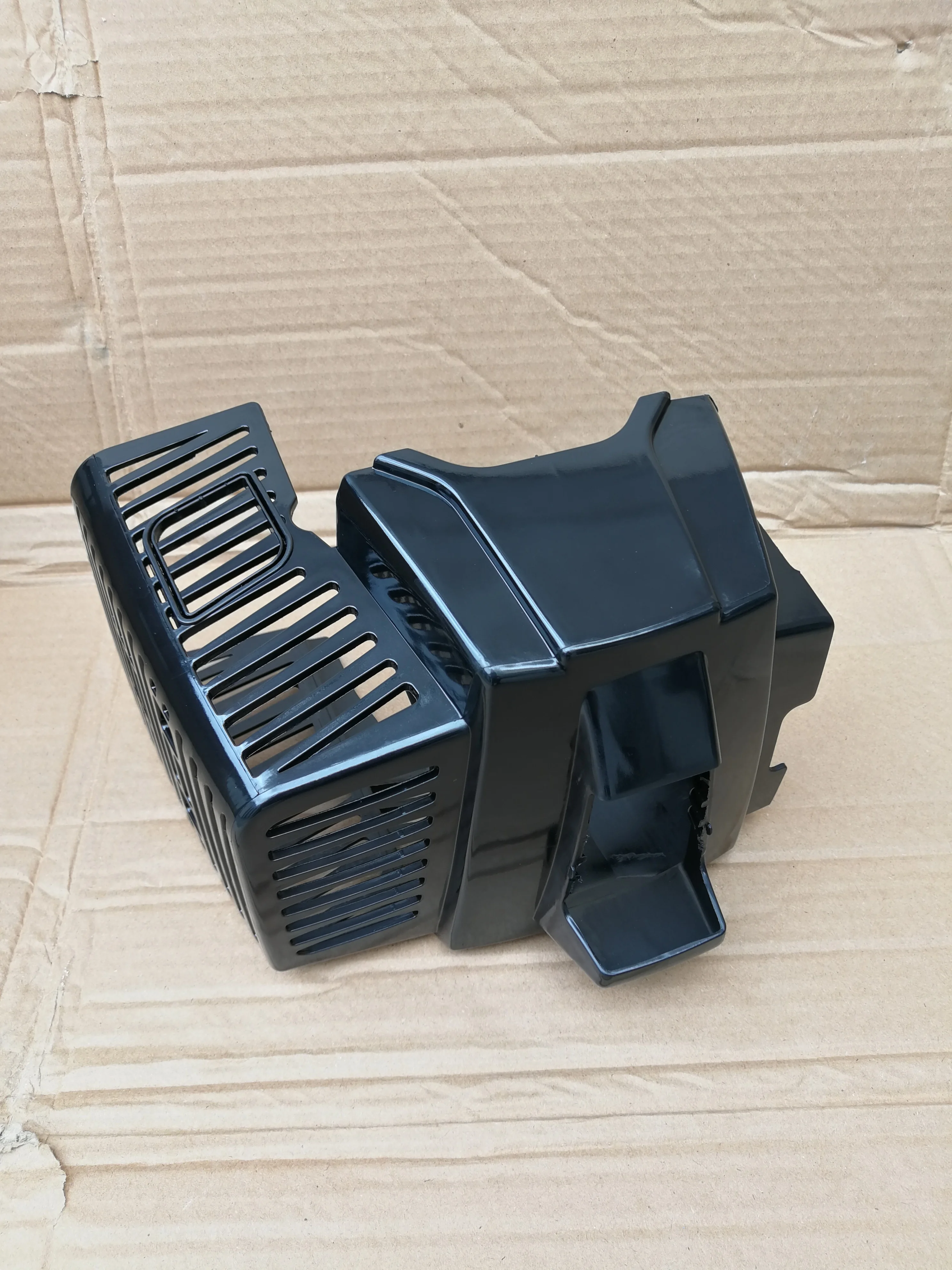 

Цветной цилиндр черного цвета с большой верхней пластиковой крышкой GD630 63cc 1E48F 80CC 1E53F Goped EVO Ebike