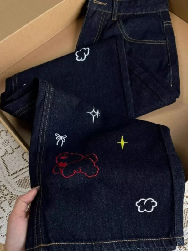 

Мужские летние джинсы большого размера с вышивкой мультяшной собаки, прямые широкие штанины, повседневные, износостойкие, из денима, со средней посадкой