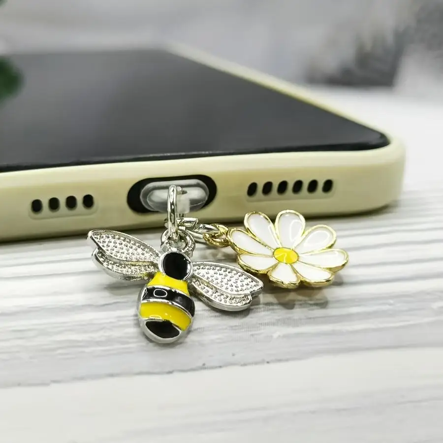 1/5/10/20/50/100pcs Creative Daisy Bee Alloy Pendant, DIY Jewelry, Phone Dust Plug Suitable for iPhone, Android, Type-C Port Mix