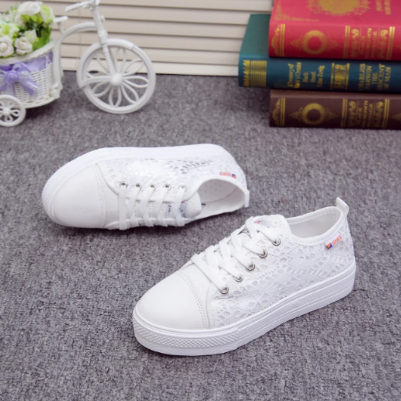 New Fashion Women Shoes Fashion Summer Casual White Shoes Cutouts Lace Hollow Breathable Platform Flat Shoes Woman Sneakers