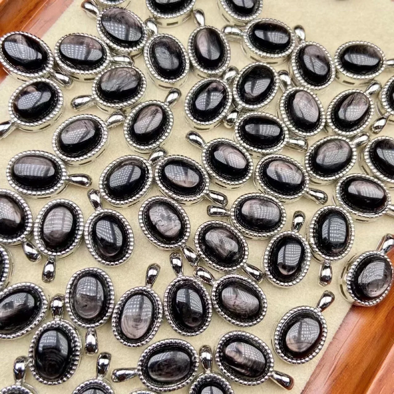 Natural Hypersthene 6x8mm Oval Semi-Precious Gemstone Charms Wholesale 10pcs/lot Jewelry Pendants for Necklaces