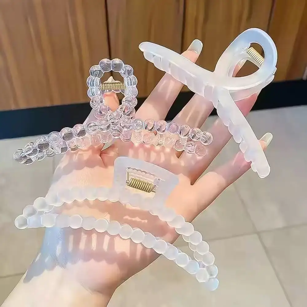 

Large fork with 4.5 inch transparent claw, 3 pcs., suitable for thick and fine hair, fixed hair, travel and vacation