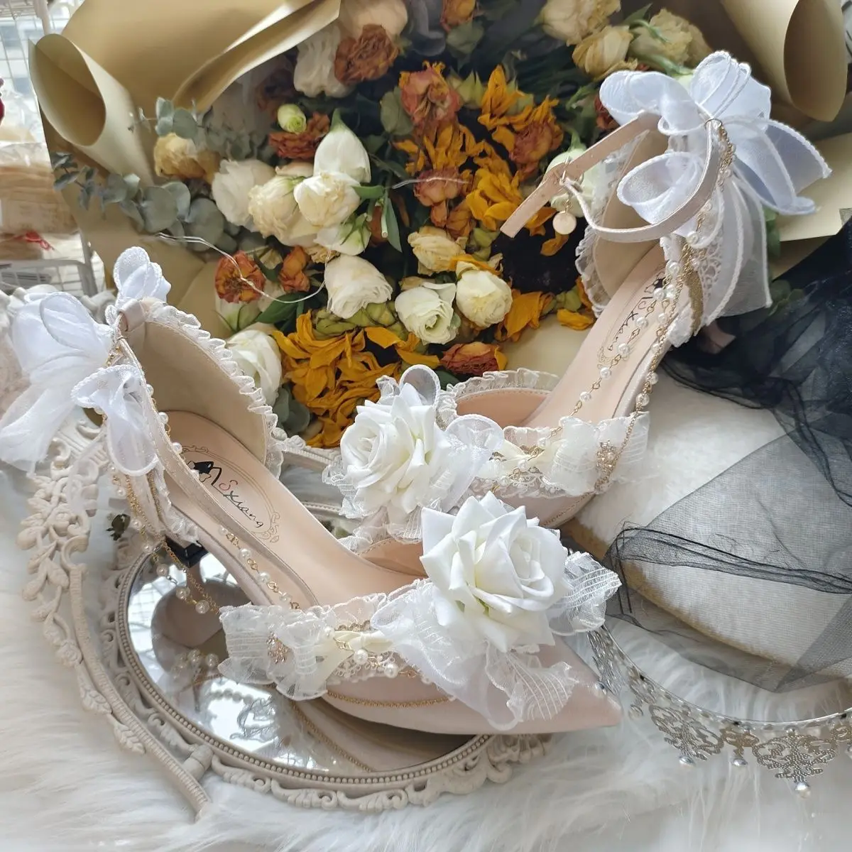 

Special-Interest Design Lolita Wear Handmade High Heels White Pointed Women's Shoes
