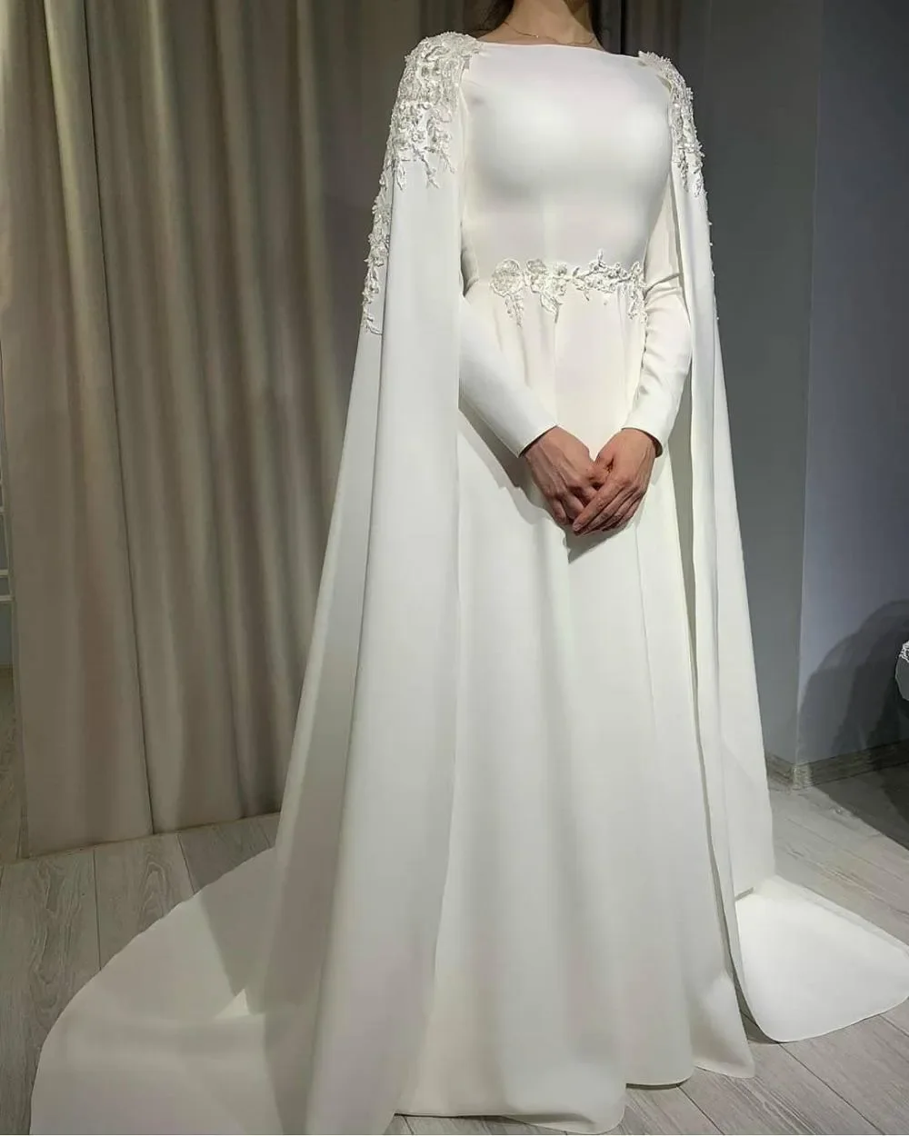 Muslim Wedding Dresses With Cape Bridal Gown Satin Long Sleeves O-Neck Sweep Train Made Plus Size Vestido De Novia Customize