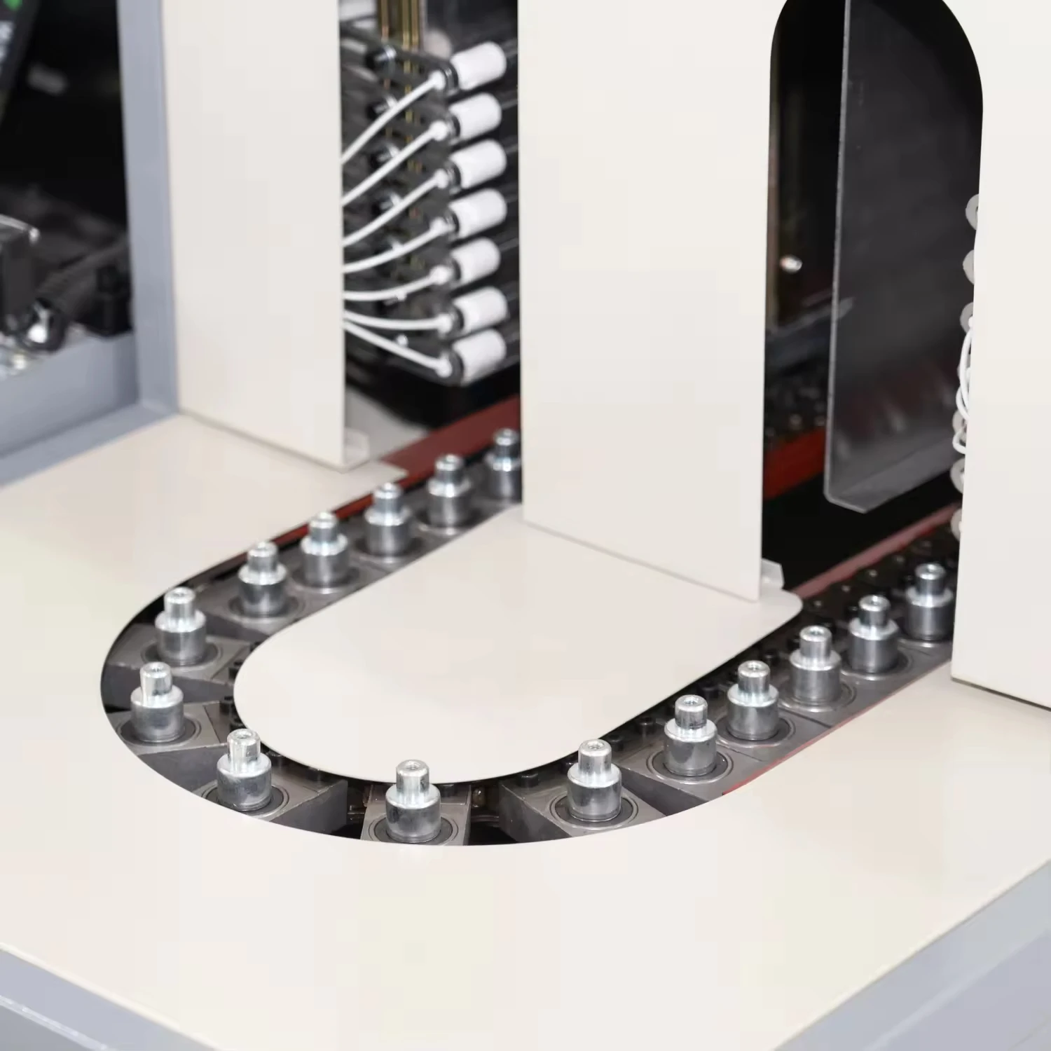 Durable High Precision Semi Automatic PET Blow Molding Machine Cost Effective Equipment for Medium Scale Bottle Manufacturing