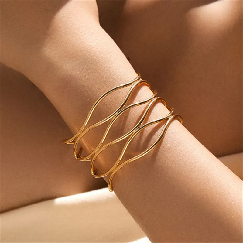 HUANQI Copper Plated 18K Gold Open Geometric Multi-layer Lines Hollow Bracelet for Women Girls Fashion Jewelry Gifts 2024