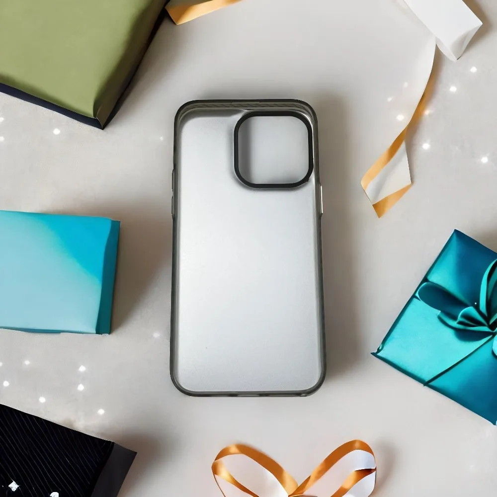 バドミントンをテーマにしたiPhone 17、16、15、14、13、12、11 Pro/Max/Plus対応のスマホケース。落下防止、耐衝撃の背面カバー。