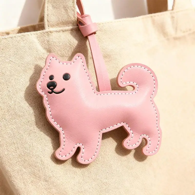 Niedlicher Schlüsselanhänger aus Kunstleder, Taschenanhänger in Form eines Samojed-Hundes für Handtaschen, handgefertigter Tieranhänger, Geschenk für Frauen/perfektes Taschenaccessoire. – Detail 1
