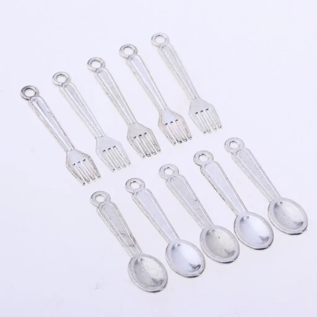 ชุดเครื่องครัววินเทจ 10 ชิ้น : ของจิ๋วสำหรับบ้านตุ๊กตา 12 ชิ้น สีเงิน