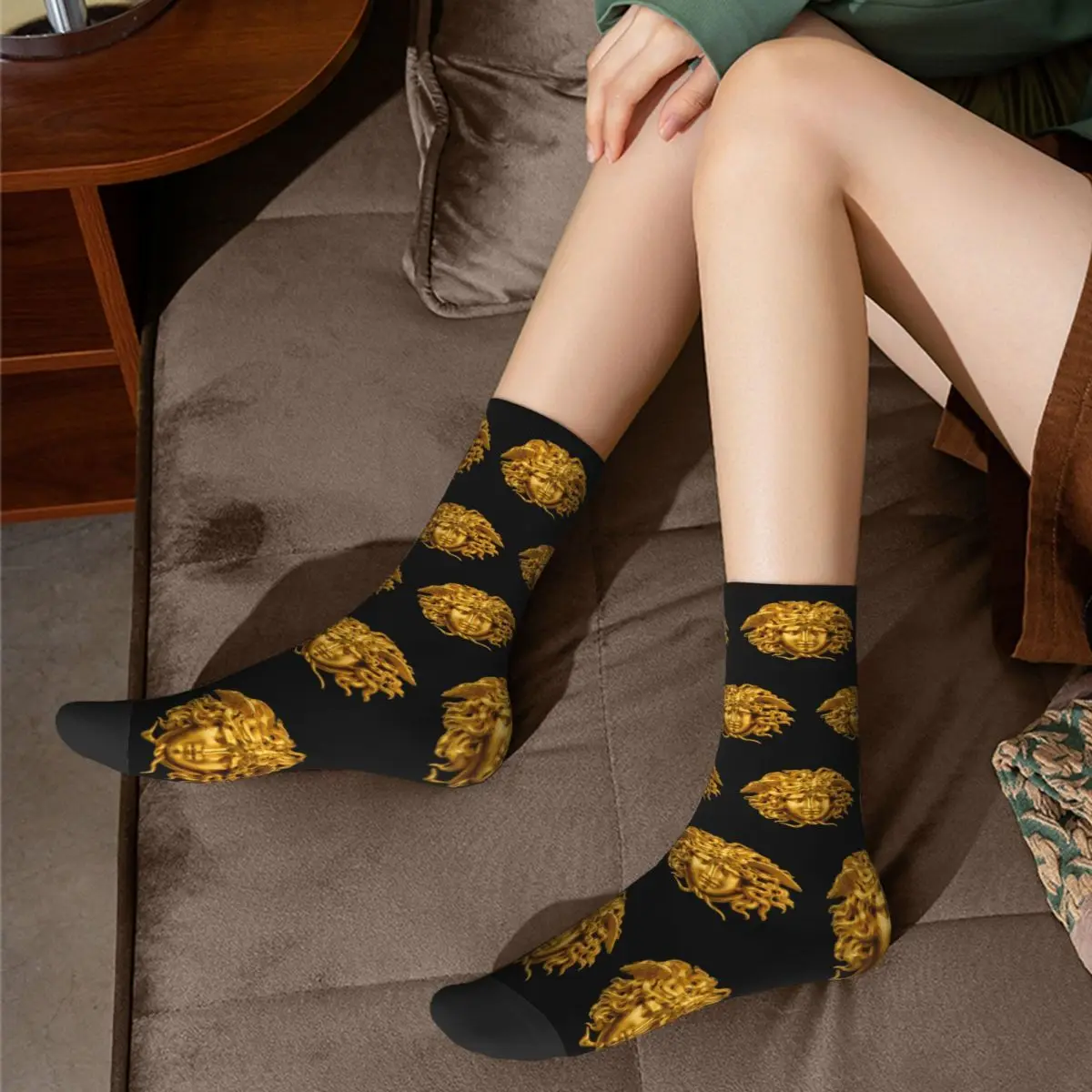 Calcetines elegantes y elegantes de pelo dorado francés para hombre y mujer, calcetines mitológicos de Medusa griega, calcetines de tubo medio para verano, Otoño e Invierno