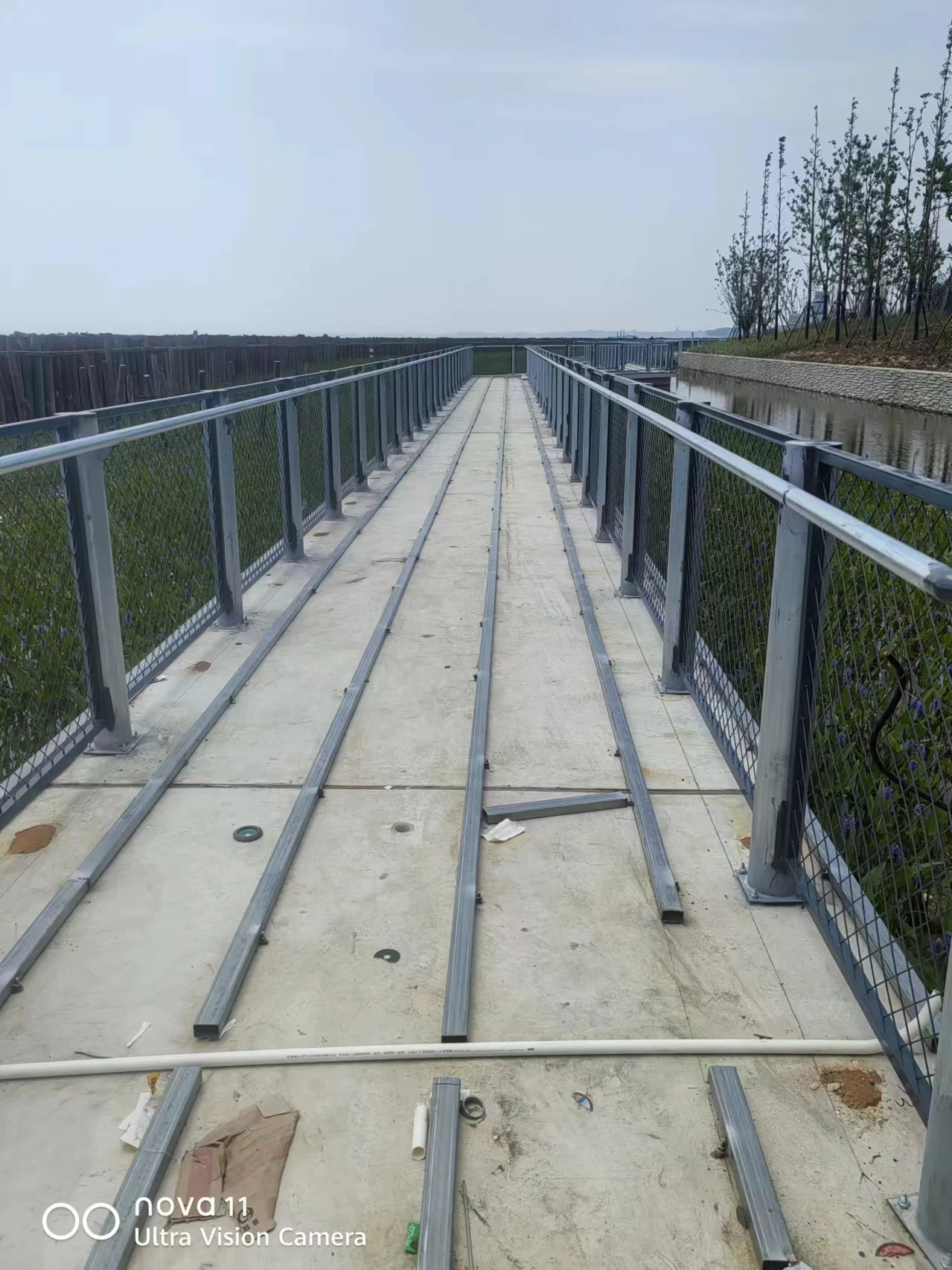 التخصيص نهر الدرابزين حديقة المشي حماية السلامة درابزين جسر المشاة المناظر الطبيعية نهر الحرق الزنك الصلب #5