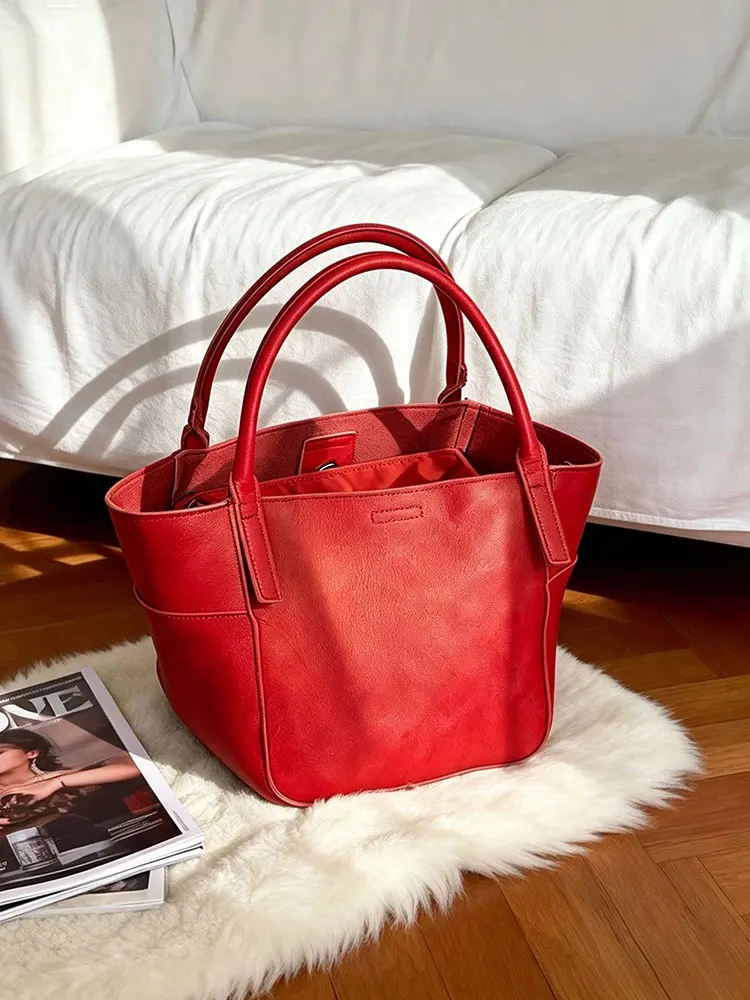 

Large Capacity Wedding Red Bucket Handbag Women's Style 2026 New High-End Sensation Elegant Bride Summer Handbag