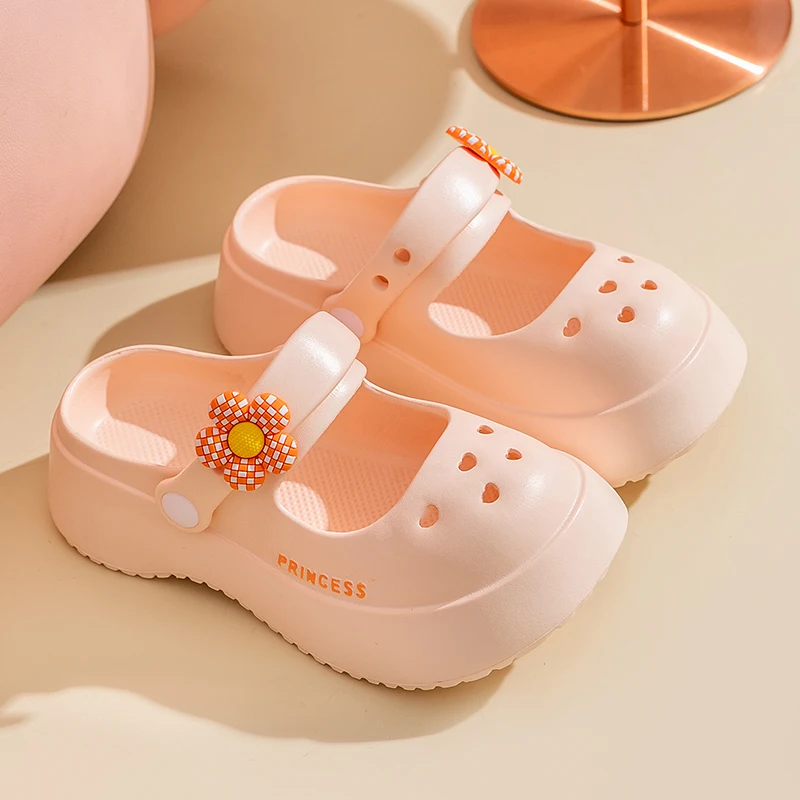 2024 New Summer Princess pantofole antiscivolo in EVA con suola morbida Jane wear scarpe per bambini con suole a piattaforma pantofole Mary Jane