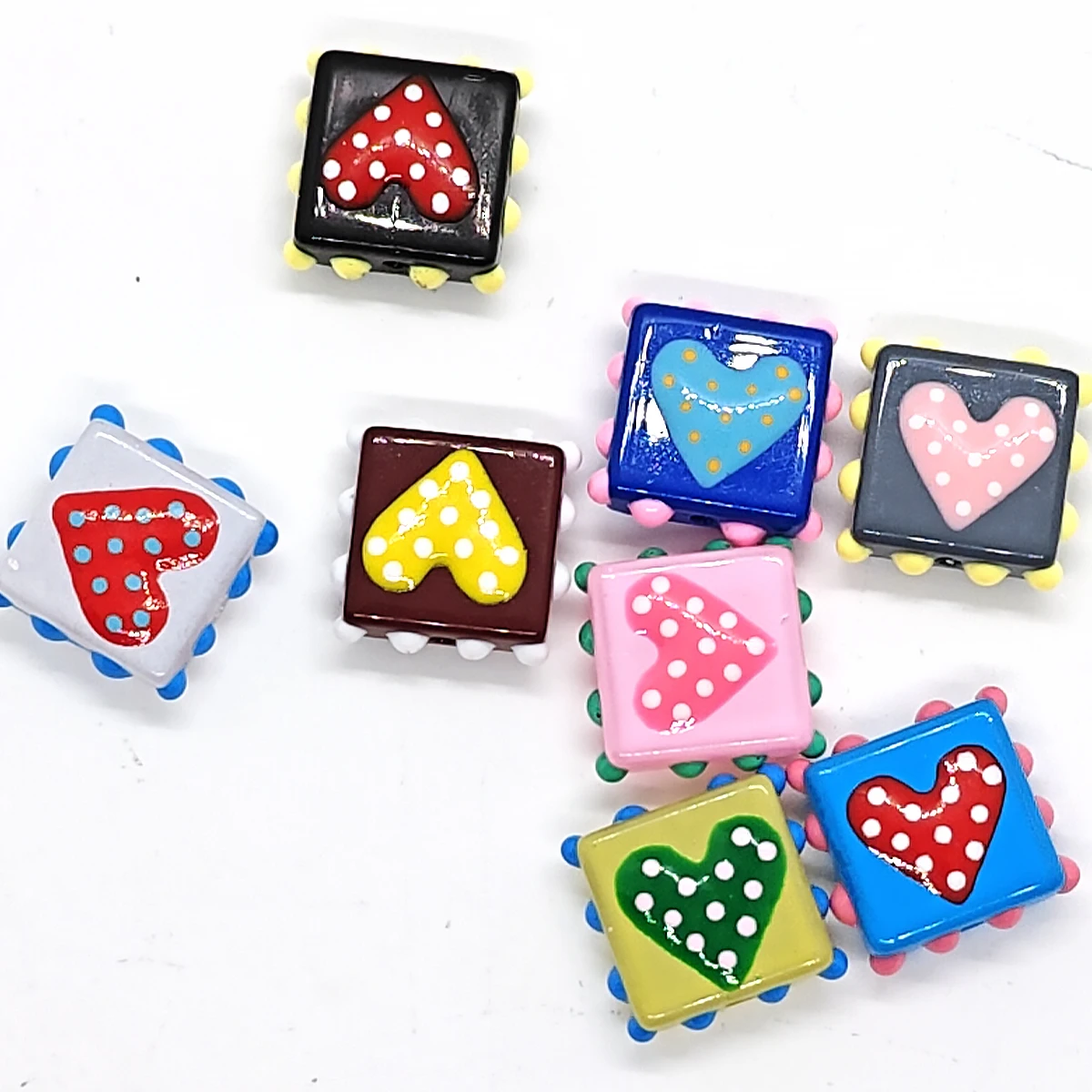 4/8 Stück 14mm Polka Dot Herzform Quadratische Mehrfarbige Lampwork-Glasperlen Liebesanhänger für DIY Schmuckherstellung Halskette Armband – Detail 2