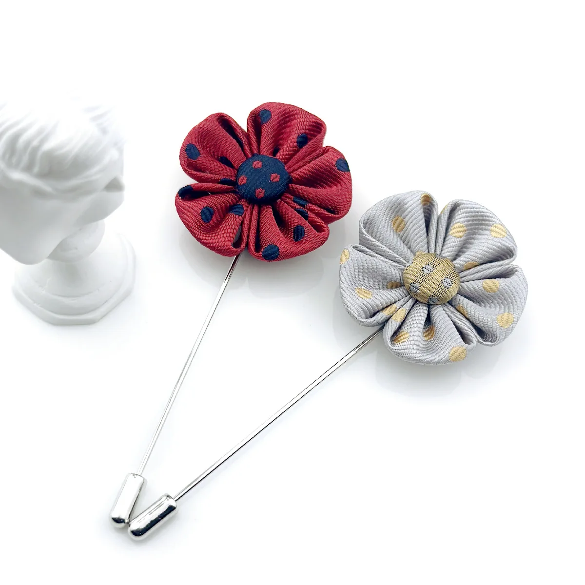 ASLSAW Handmade Simulation Flower Fabric Brooch Pin Men\'s Fashion Suit Lapel New Wedding Corsage Jewelry Accessory