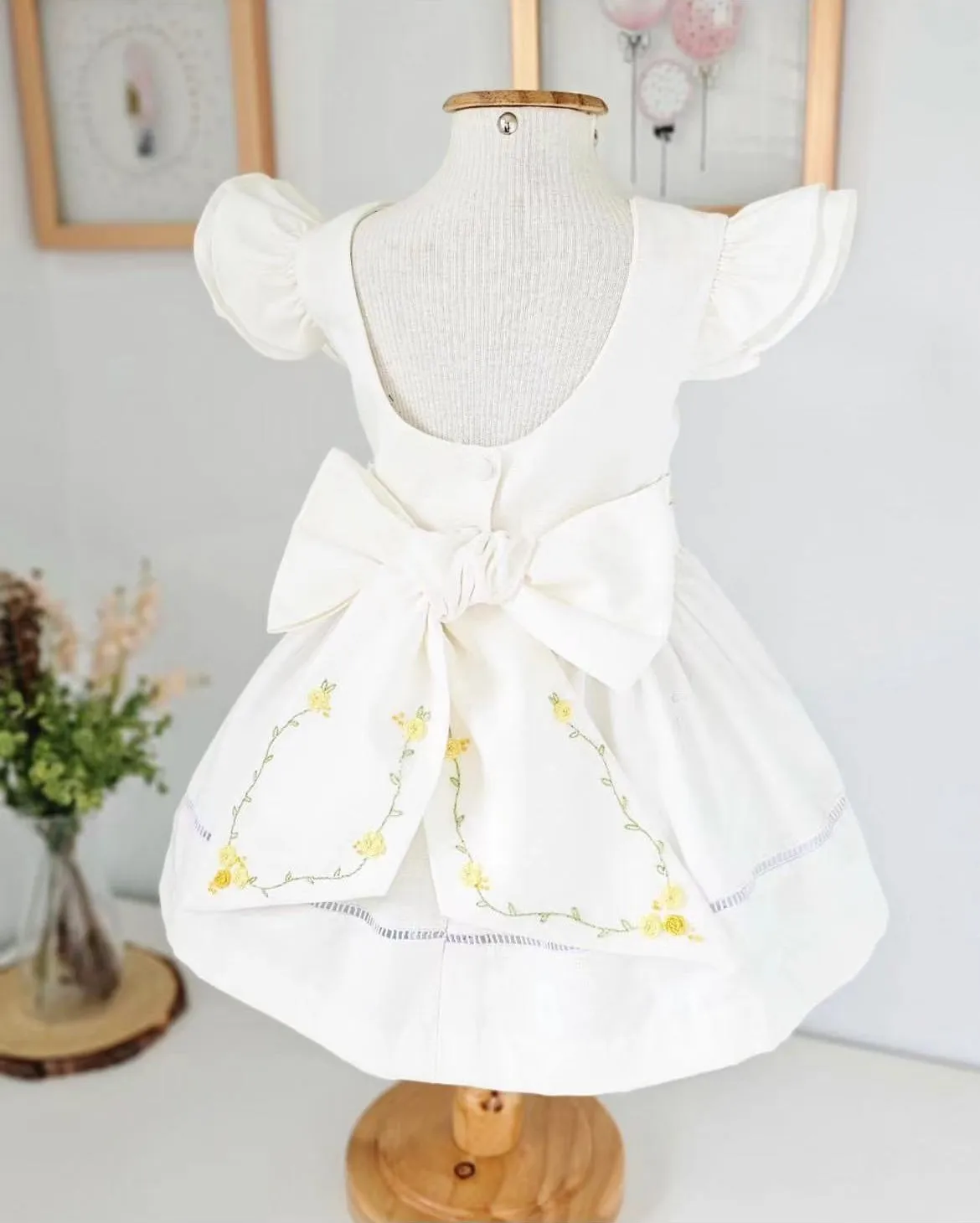 0-12Y Baby Girl Summer Yellow Flower Handmade Embroidery Vintage Princess White Dress for Birthday Baptism Easter Photograph Eid