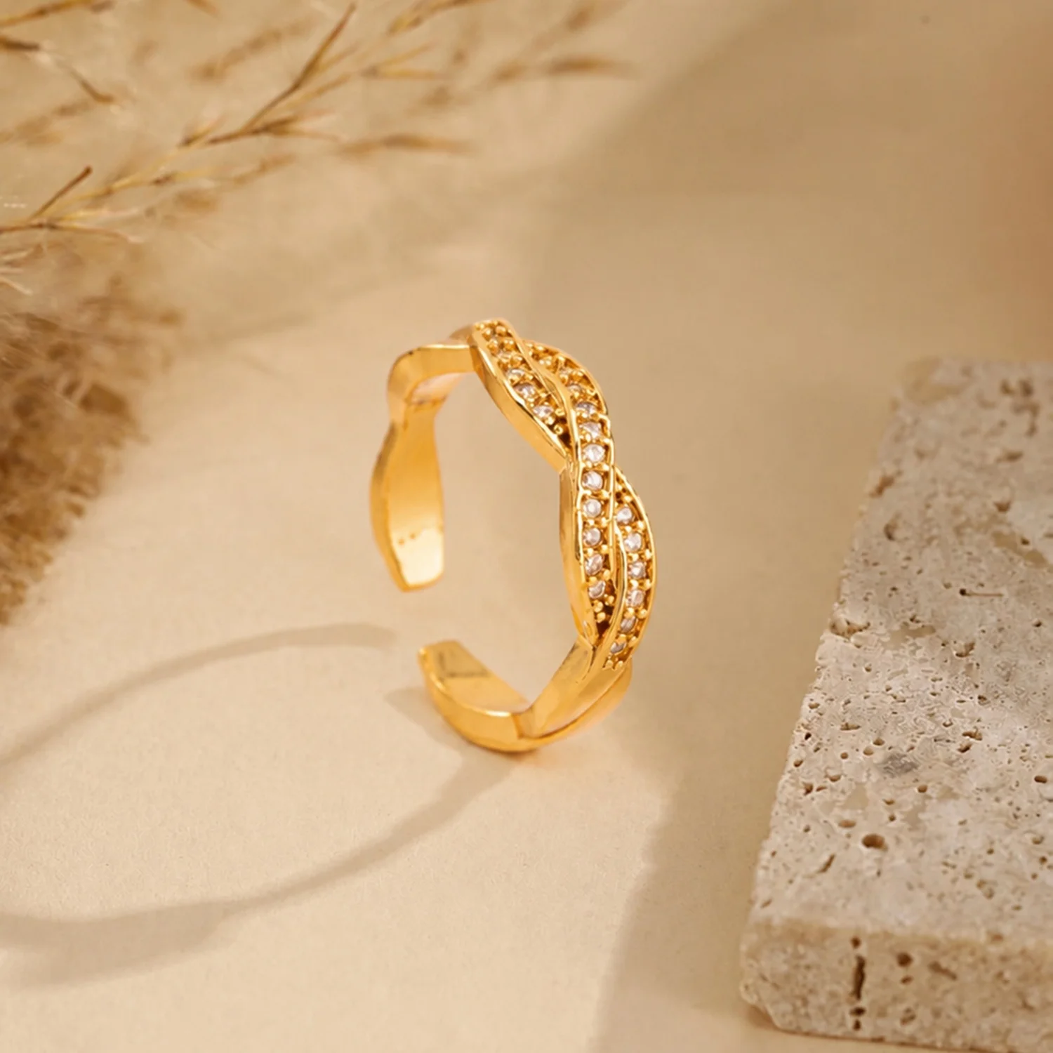 1 Pc Wavy Open Ring Inlaid Sparkling zirconia, Unique Personal Fashion Accessories, Suitable for All Seasons