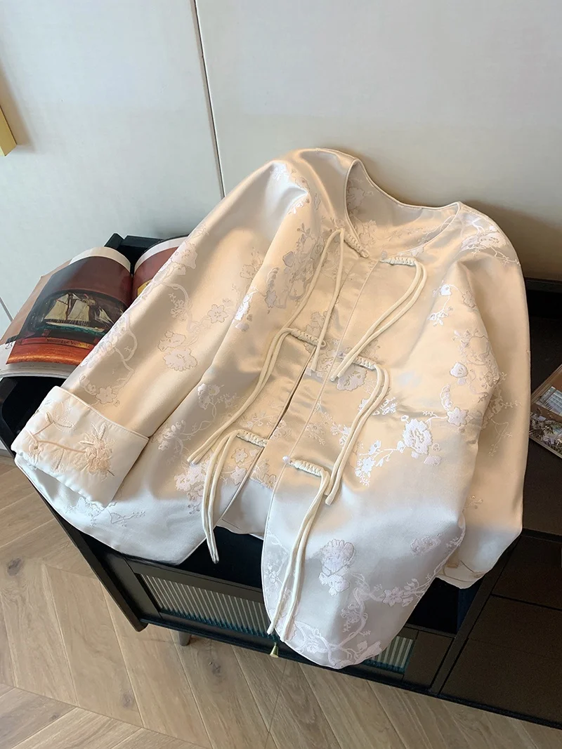 

New Chinese Style National Trend Embroidered Acetate Short Jacket Women's Spring 2025 New High-End Retro Slimming Top