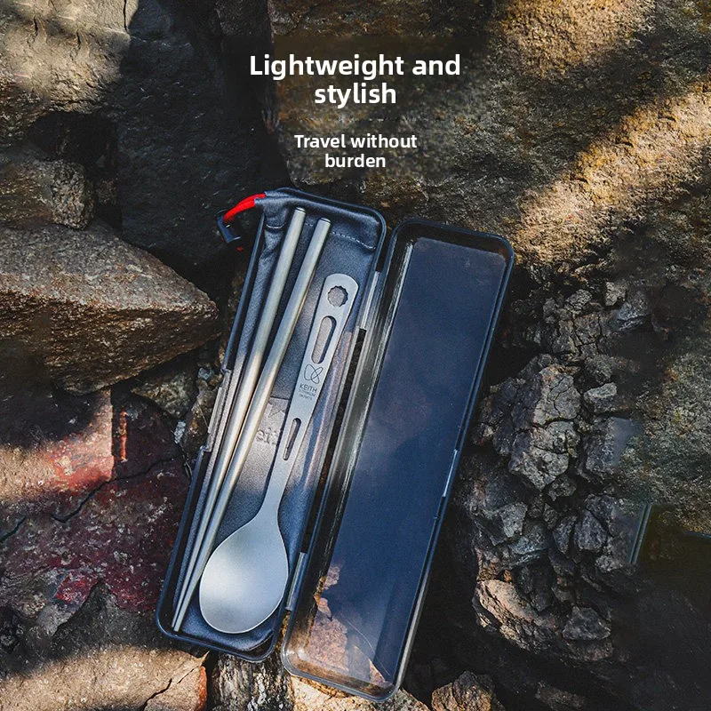 

Набор столовых приборов из чистого титана: палочки для еды, ложка, вилка. Легкий, портативный, для кемпинга и активного отдыха. Комбинированный набор для еды на природе. Бренд KEITH.