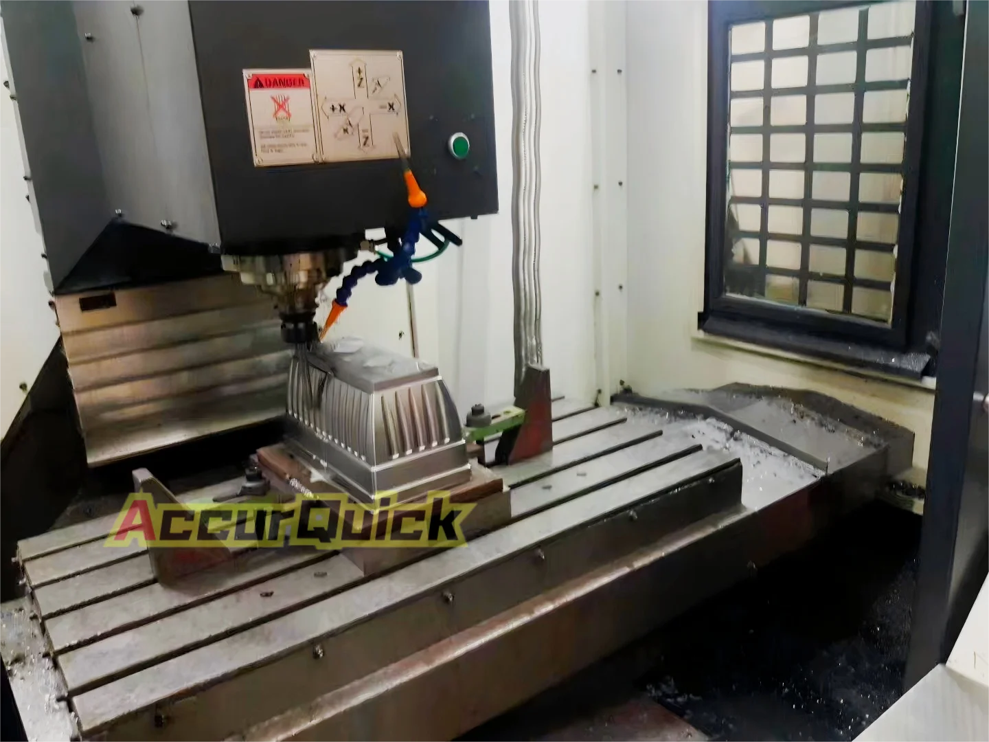 AccurQuick CNC Router Metal Mould Engraving Milling CNC Machine with Factory Price