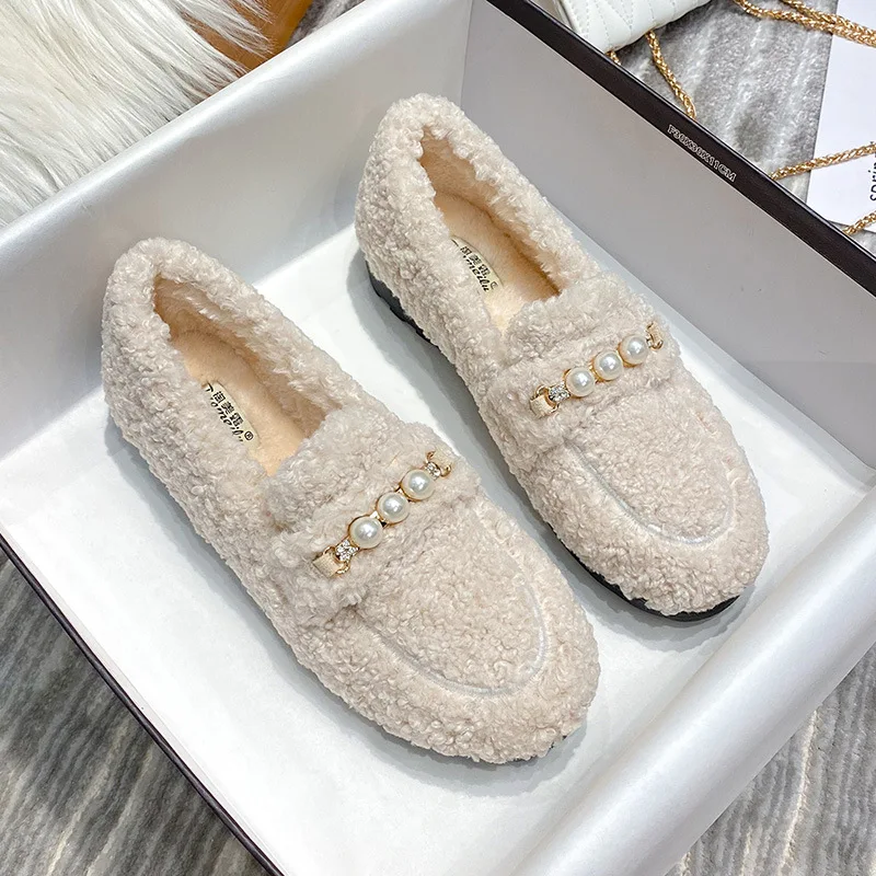 

Winter Fleece Flats Shoes Women Fur Loafers Round Toe Shallow Shoes Pearl Furry Slides Platform Shoes Black White Brown